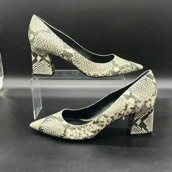 Calvin Klein Collection Shoes - calvin klein lila pump snakeskin black and white womens 11M